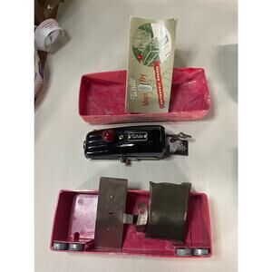 Vintage White Magic Key Buttonholer w/ Bakelite Box W654321N Black